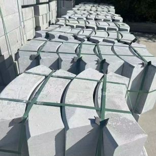 辽源 芝麻灰弧形路沿石