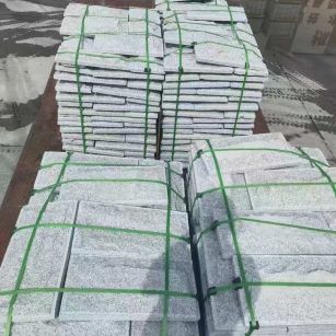 辽源 芝麻白蘑菇石装车出货