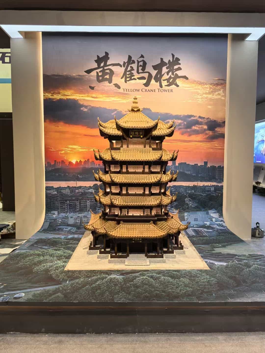 辽源仿古石文创作品-黄鹤楼