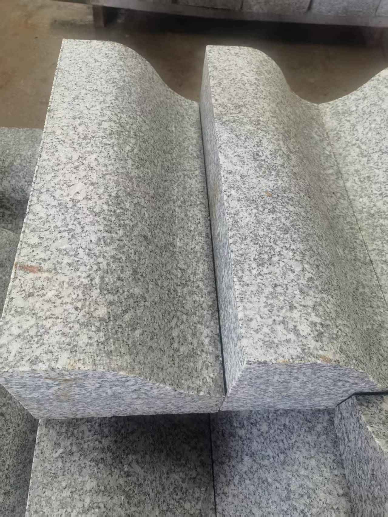 辽源芙蓉白S型拉丝面路沿石
