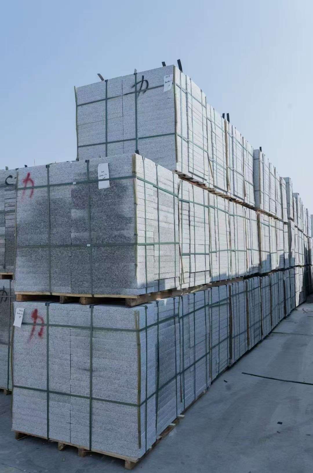 辽源 芙蓉白、大花白、小白花荔枝面成品地铺石