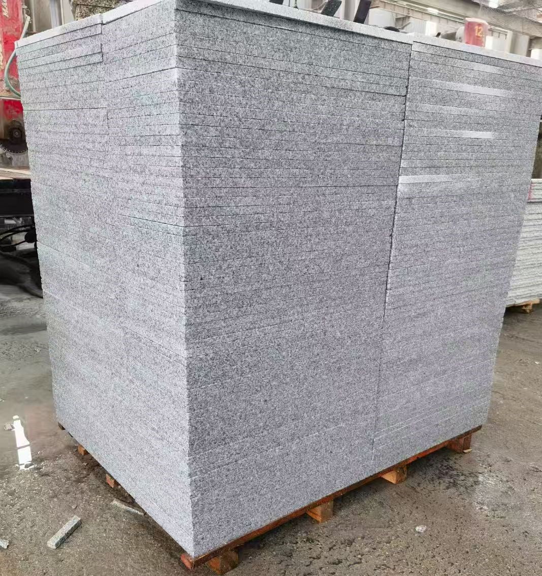 辽源 火烧面地铺石，街道广场园林市政工程板，1.8~5.0厚均有现货