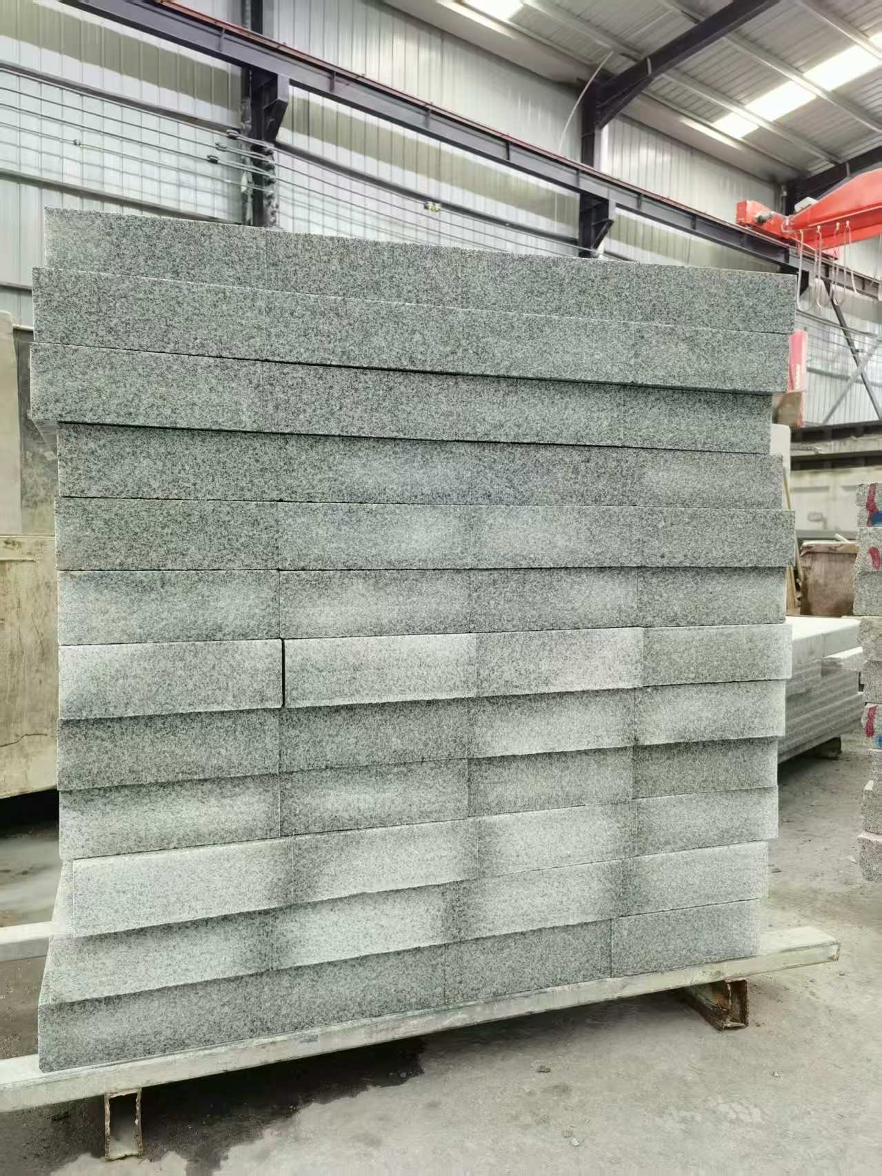 辽源 芝麻白10公分300*600广场地铺，A料定制，尺寸标准，厚薄均匀