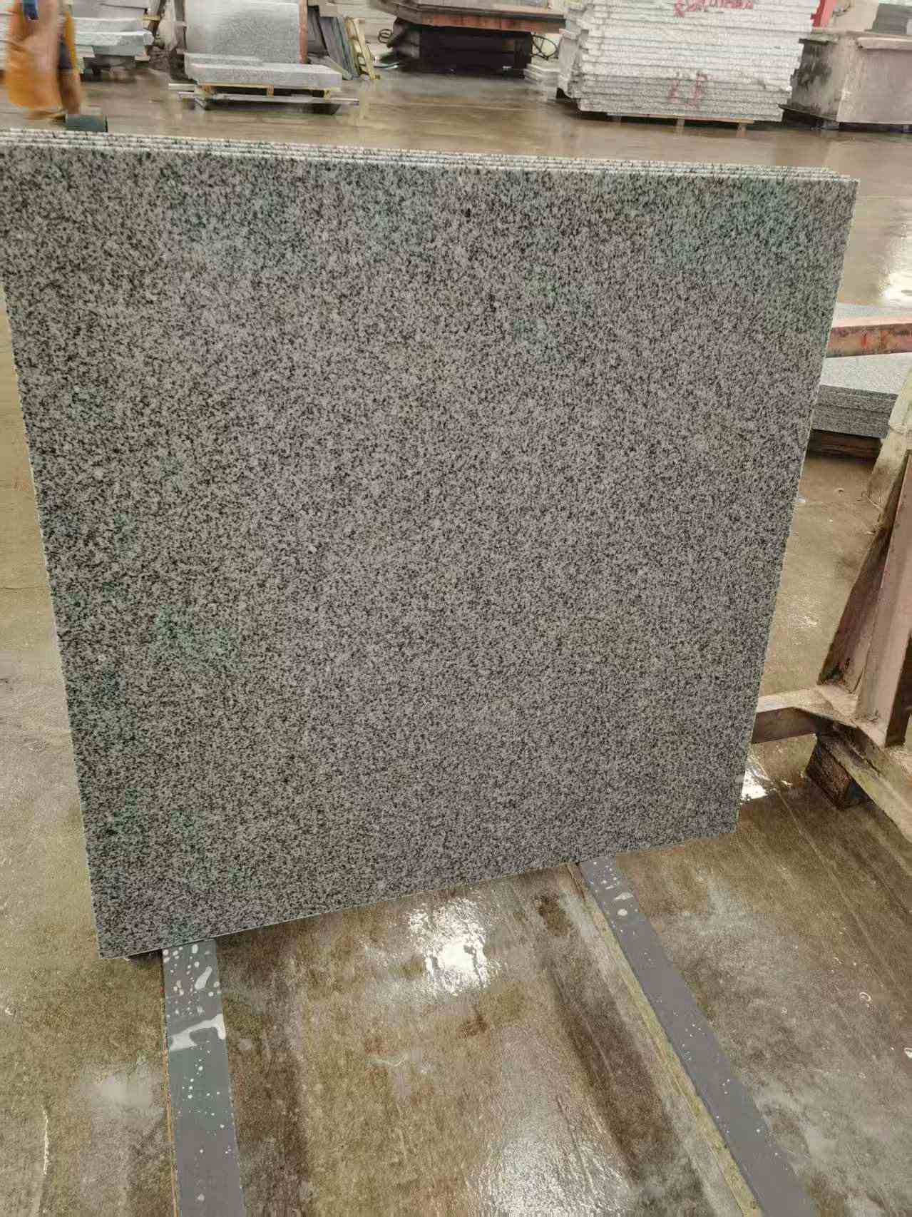 辽源 芝麻白光面900*900，高地铁标准